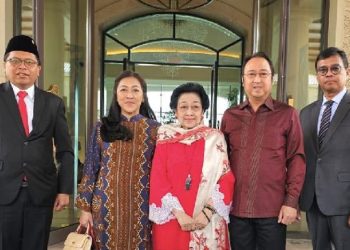 Meski di Luar Pemerintahan, Megawati Tegaskan Persahabatan dengan Presiden Prabowo