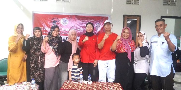 Apriliani Puspitawati Reses, Warga Watulondo Ngaku PLONG