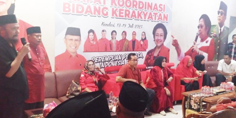Ramadan Jadi Momentum PDI Perjuangan Sultra Menangis dan Tertawa Bersama Rakyat