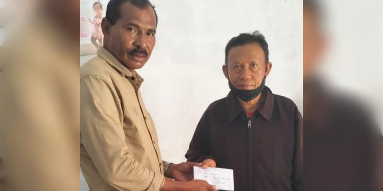 La Ode Lawama Daftarkan Asuransi untuk Ribuan Konstituennya