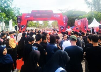 Ribuan Peserta Tumpah Ruah di Barata Colour Run 2026 Kendari, Warga: Bravo PDIP