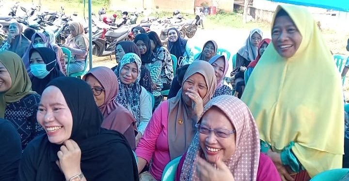 Maryam Bersyukur Reses Apriliani Puspitawati Jadi Wadah Aspirasi Warga Watulondo