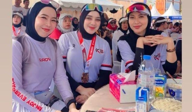 Tak Hanya Berpolitik, Ketua DPC PDI Perjuangan Kendari Juga Taklukkan Half Marathon 2026