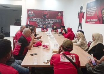 DPC PDI Perjuangan Kendari Konsolidasikan PAC, Apriliani: Kekuatan Partai Dimulai dari Akar Rumput