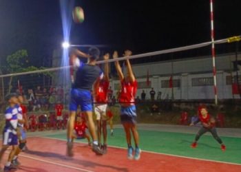 Empat Tim Putra Lolos Semifinal Turnamen Voli Antar Ranting PAC PDIP Puuwatu