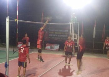 Tim Putra Punggolaka Comeback Atasi Abeli Dalam, Susul Tim Putri Juarai Turnamen Bola Voli PAC PDI Perjuangan Puuwatu