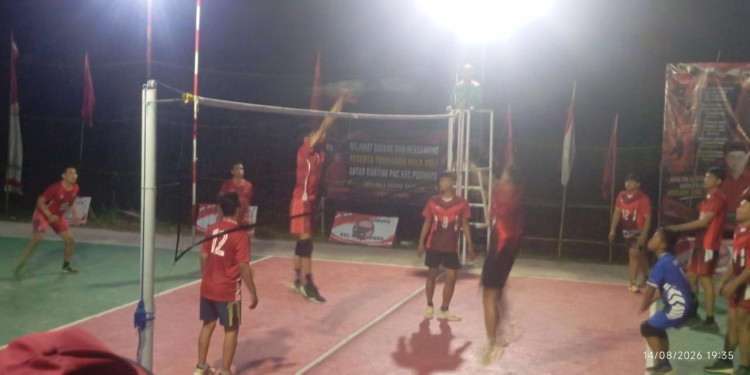 Tim Putra Punggolaka Comeback Atasi Abeli Dalam, Susul Tim Putri Juarai Turnamen Bola Voli PAC PDI Perjuangan Puuwatu