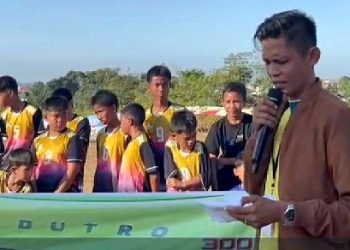 Ketua BBHAR PDI Perjuangan Kota Kendari Pimpin Lomba 17-an di Kelurahan Lepo-Lepo