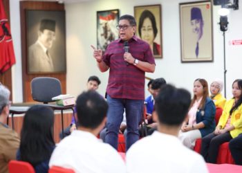 Hasto Minta Legislator PDI Perjuangan Adaptif Hadapi Tantangan Fiskal, Dorong Program Padat Karya untuk Rakyat