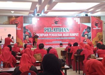 90 Kader PDI Perjuangan di Sultra Dilatih Jadi Perempuan Penggerak Akar Rumput